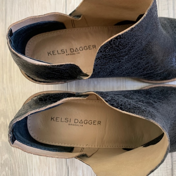 Kelsi Dagger Booties - Picture 4 of 5